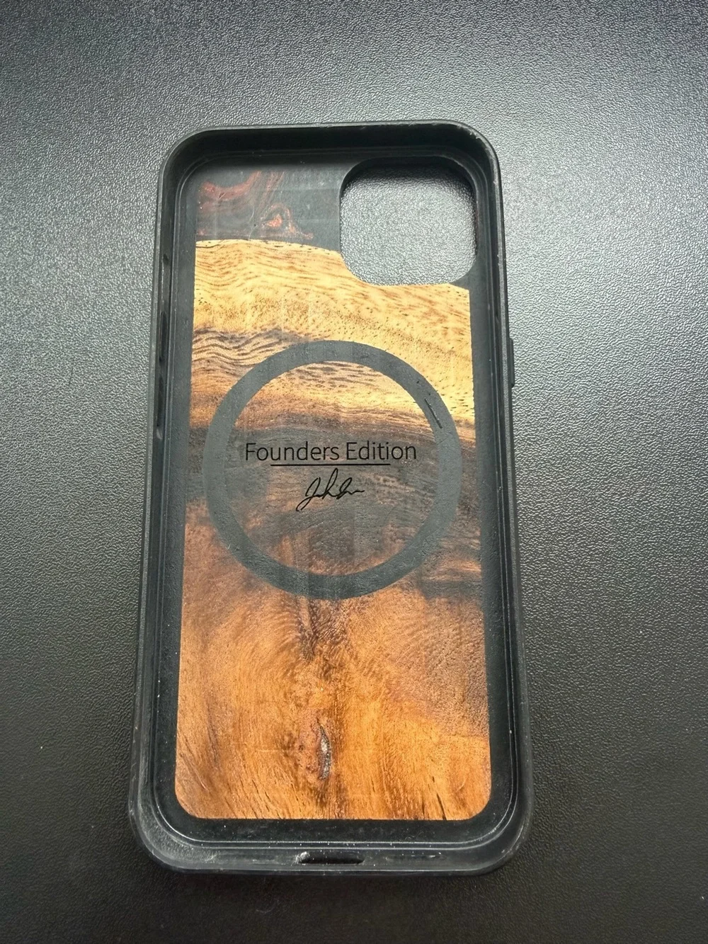 EUC Carved Traveler iPhone 13/14 Live Edge Phone Cases Real Wood Burl MagSafe